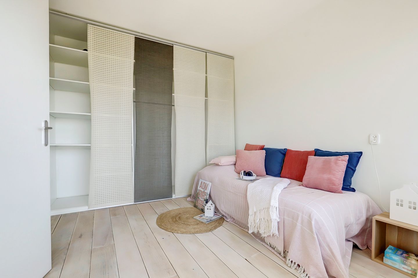 Photo 25 of Hendrik Tollensstraat 352