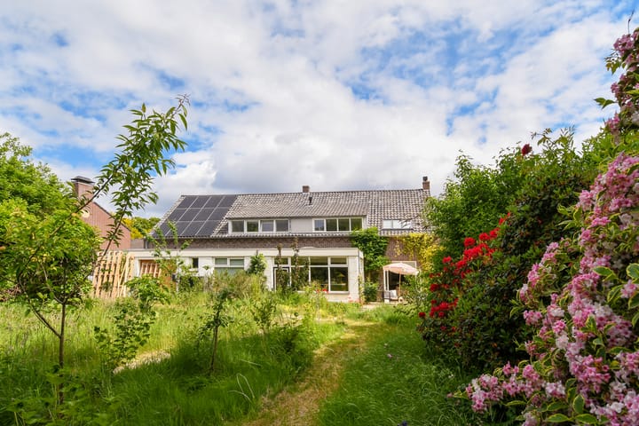 Foto 44 van Holstraat 13