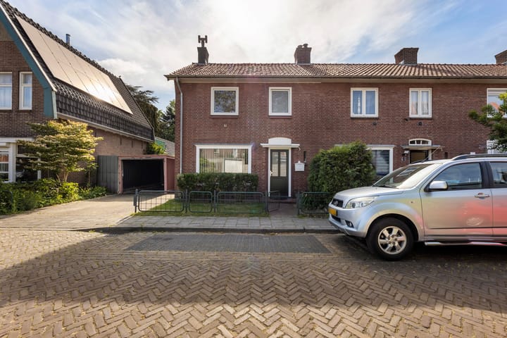 Foto 1 van Zonnebloemstraat 4