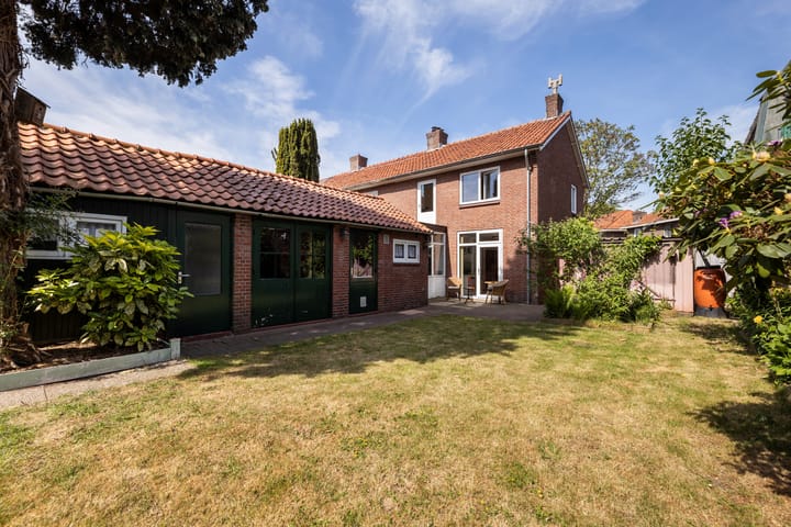 Foto 17 van Zonnebloemstraat 4