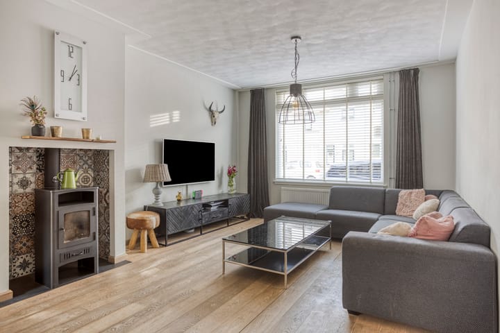 Photo 2 of Sint Josephstraat 69