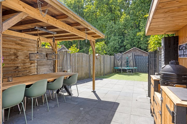 Photo 6 of Sint Josephstraat 69