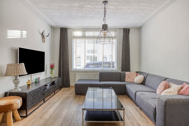 Photo 11 of Sint Josephstraat 69