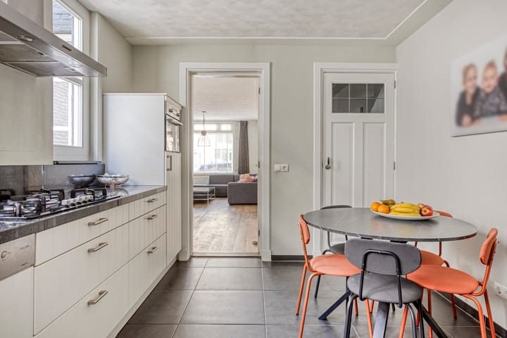 Photo 17 of Sint Josephstraat 69