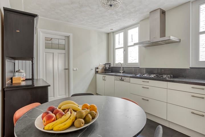 Photo 19 of Sint Josephstraat 69