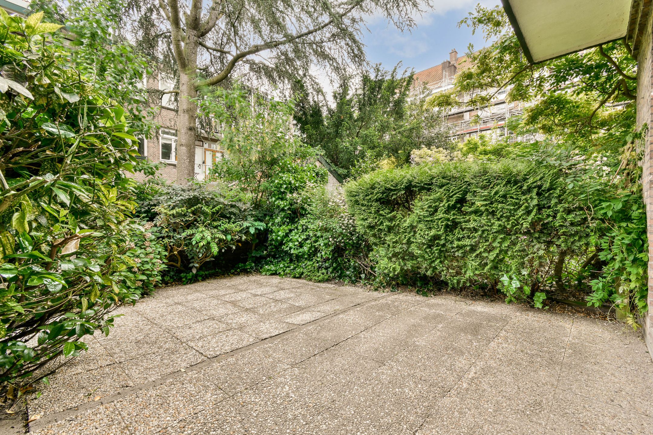 Photo 12 of Haringvlietstraat 63