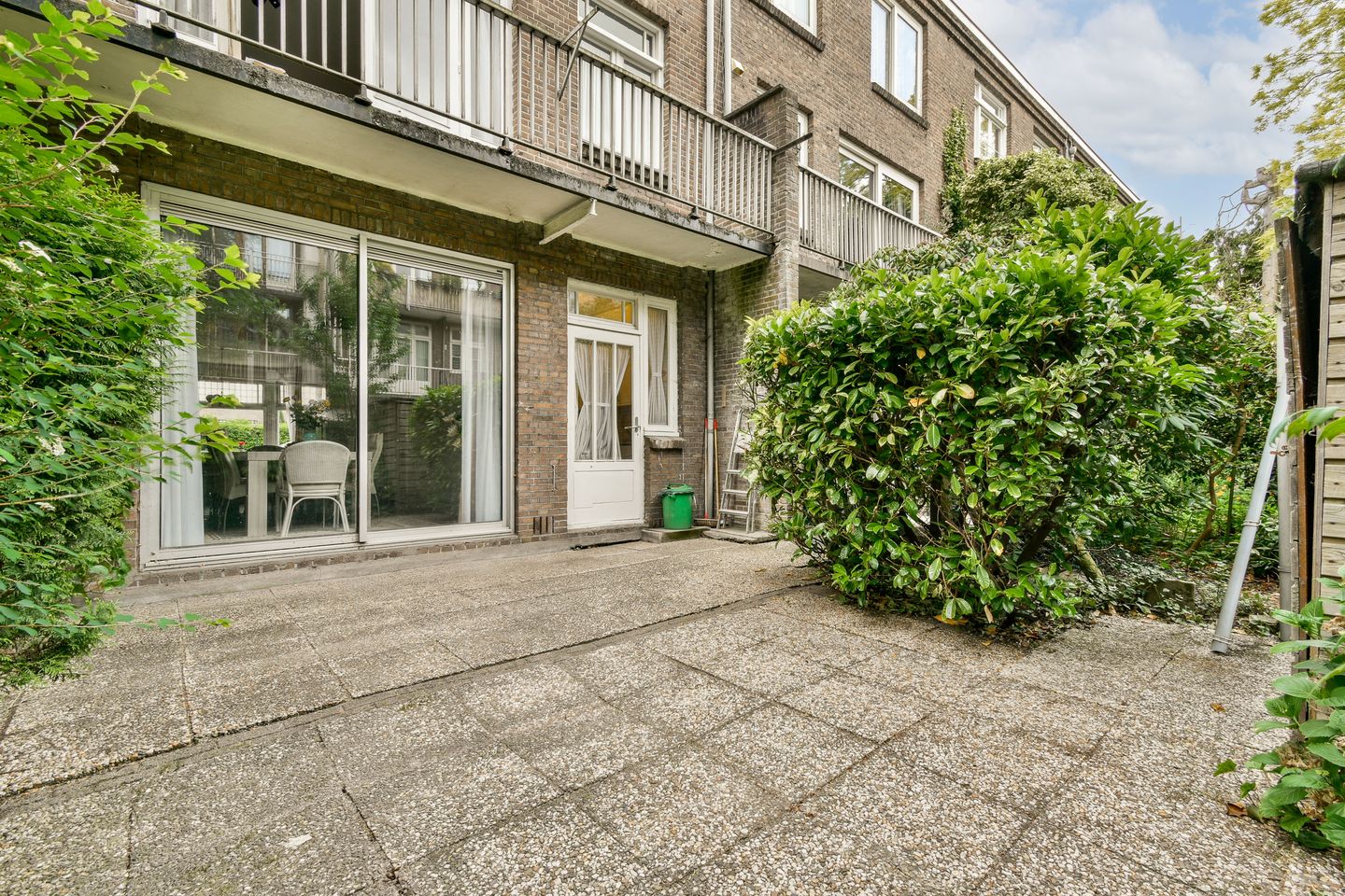 Photo 14 of Haringvlietstraat 63