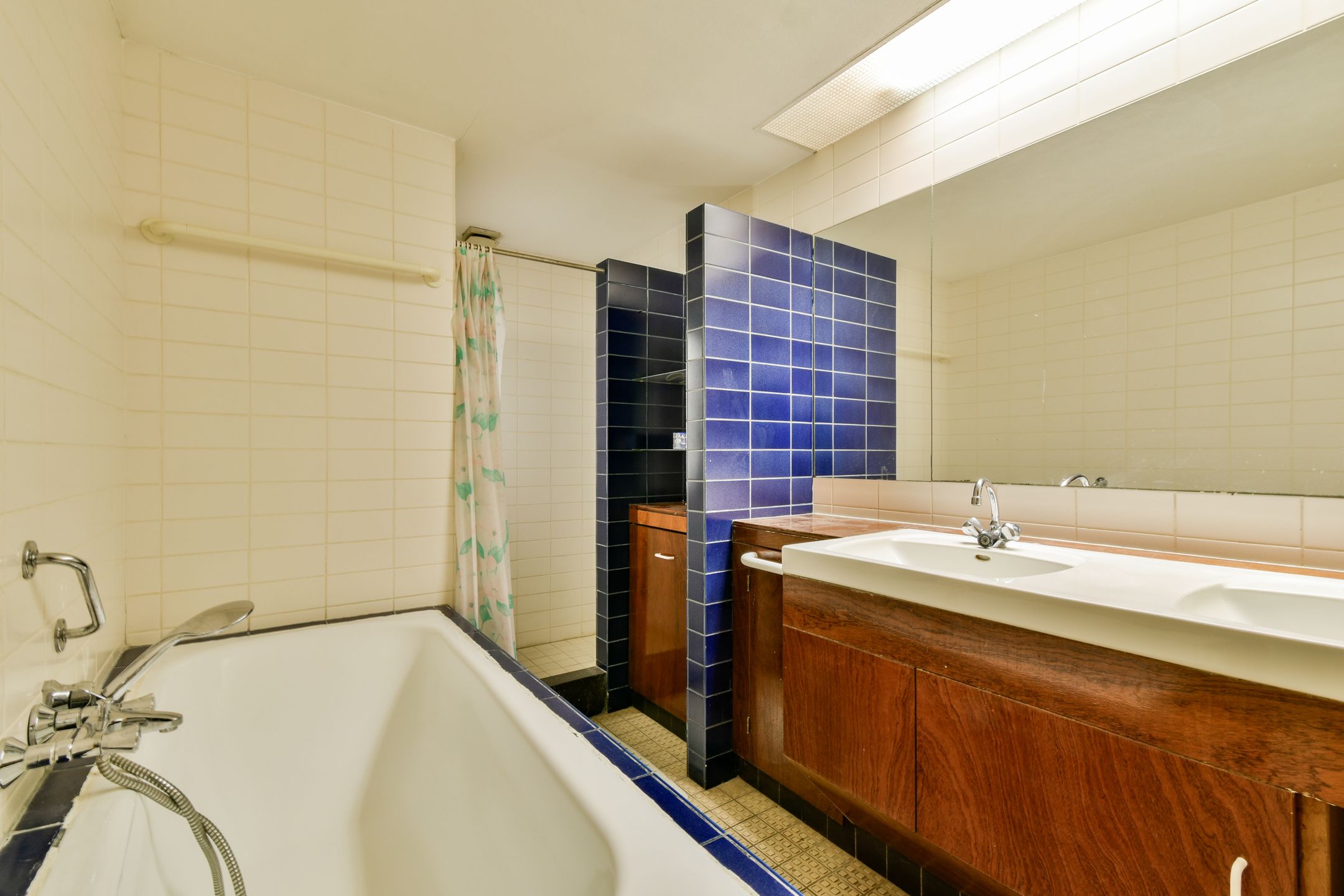 Photo 21 of Haringvlietstraat 63