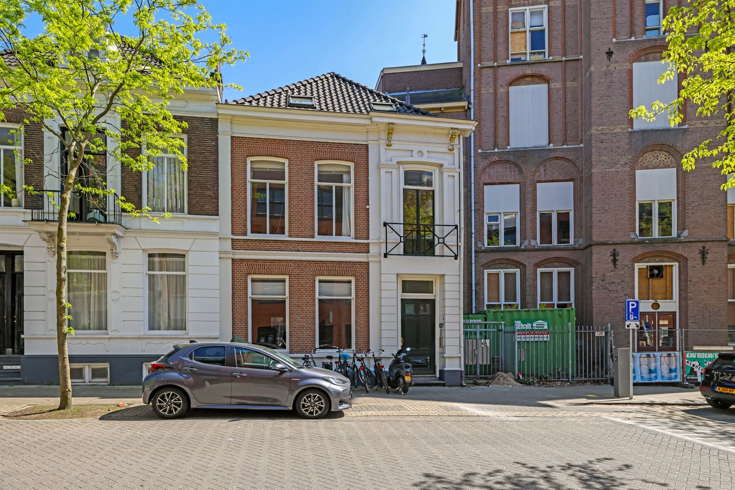 Bekijk foto 1 van van Berchenstraat 4