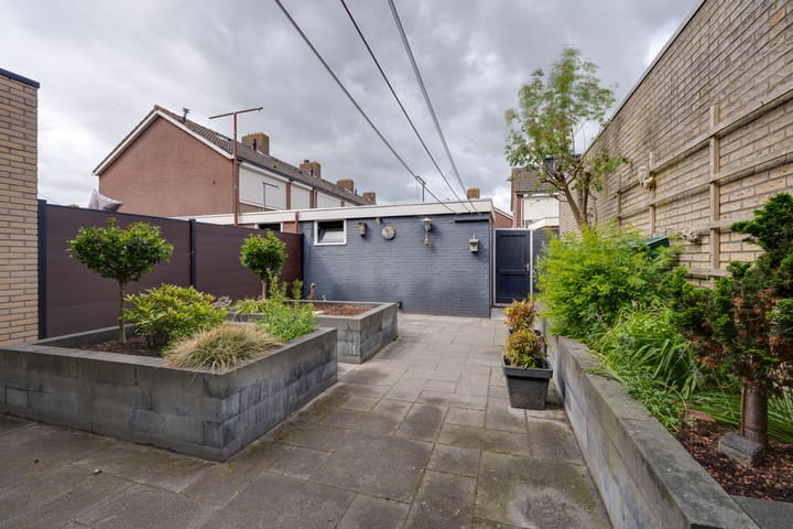 Foto 4 van Maanstraat 47