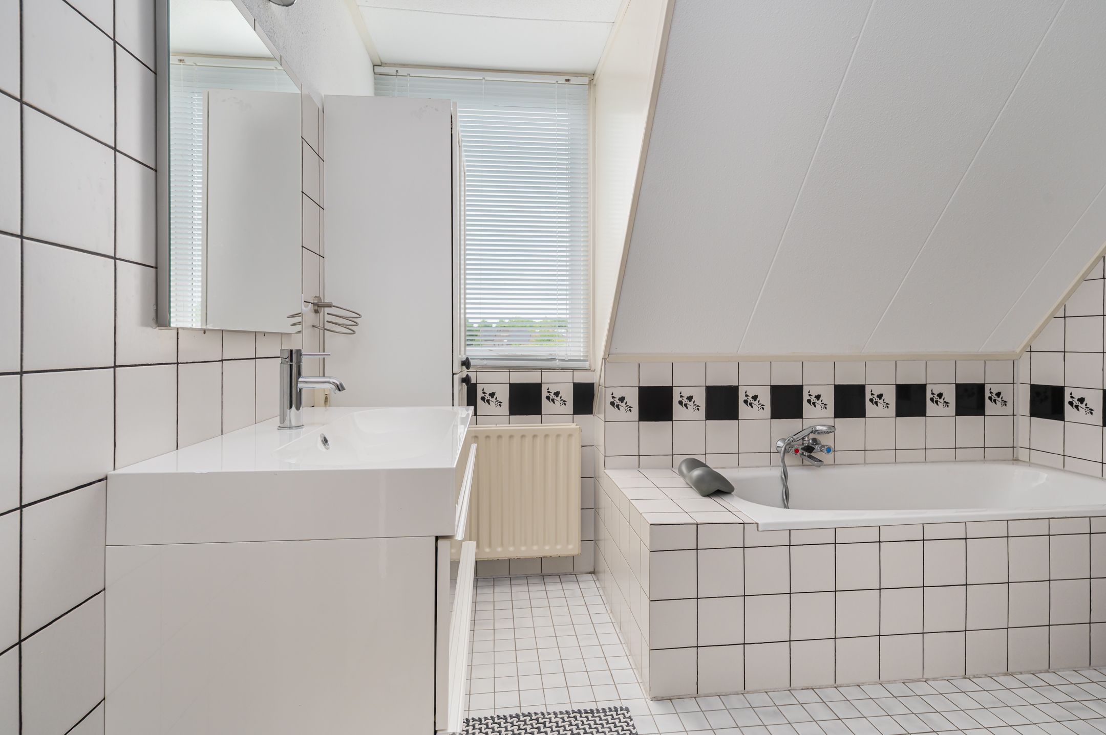 Foto 24 van Goudenregenstraat 32