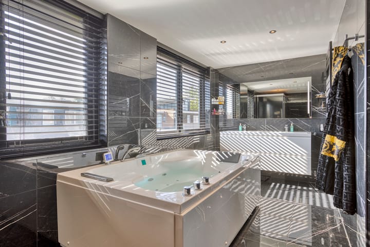 Foto 38 van Makkesstraat 18