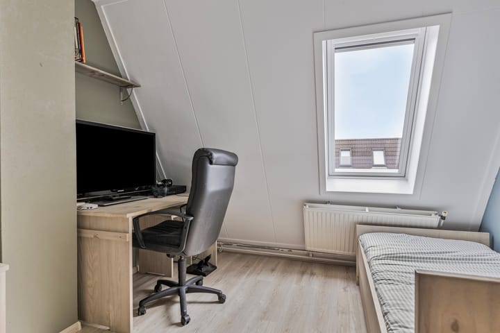 Foto 29 van Tuinfluiter 8