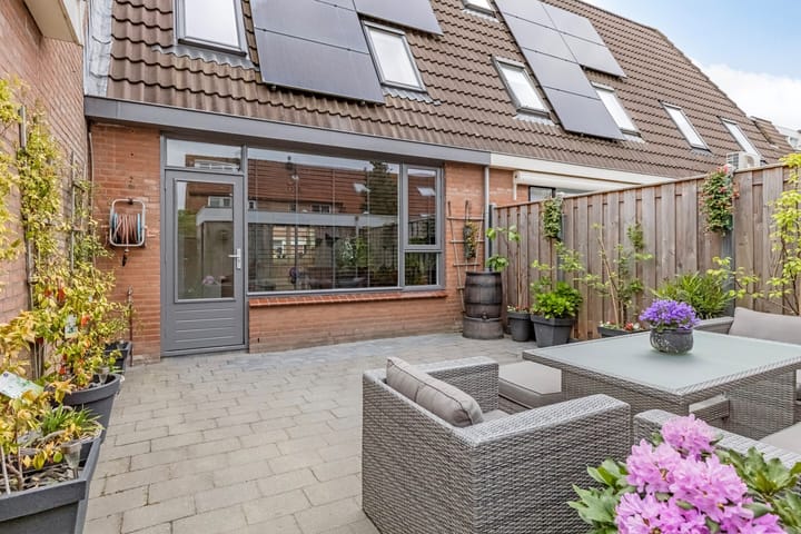 Foto 32 van Tuinfluiter 8