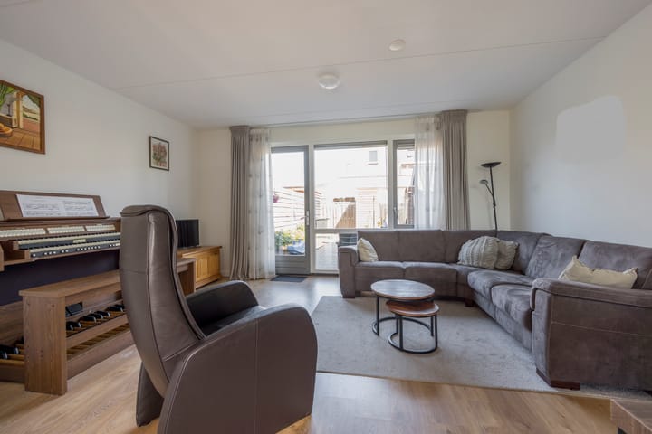 Foto 6 van Zijdehoenderlaan 150