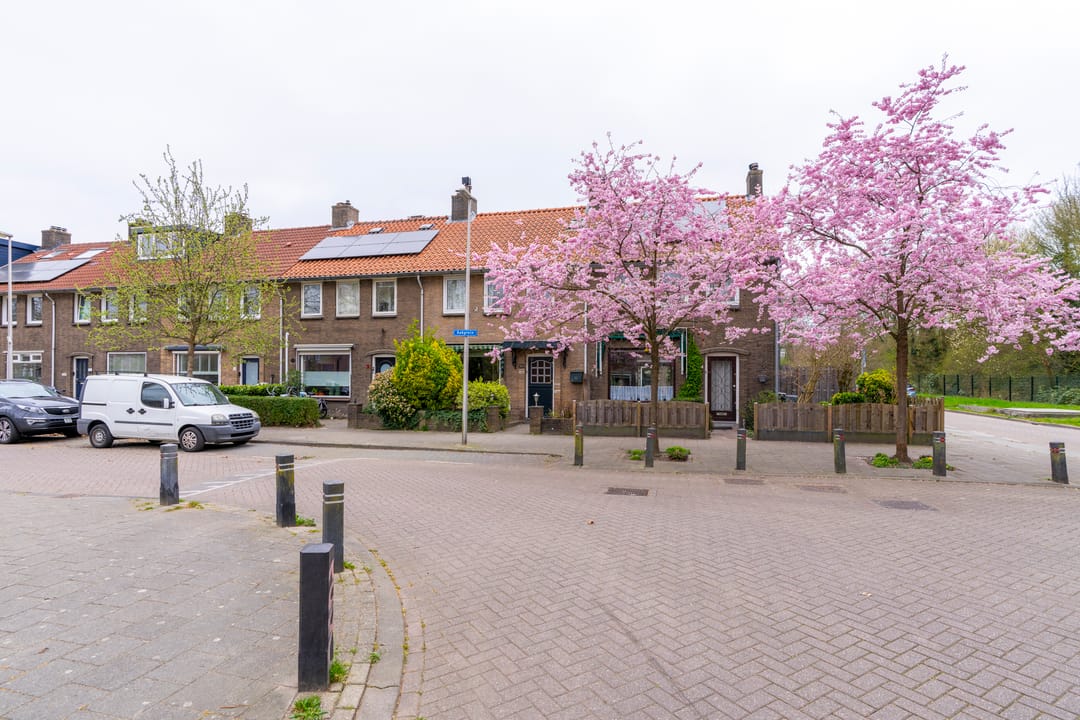 Foto 2 van Aakplein 10