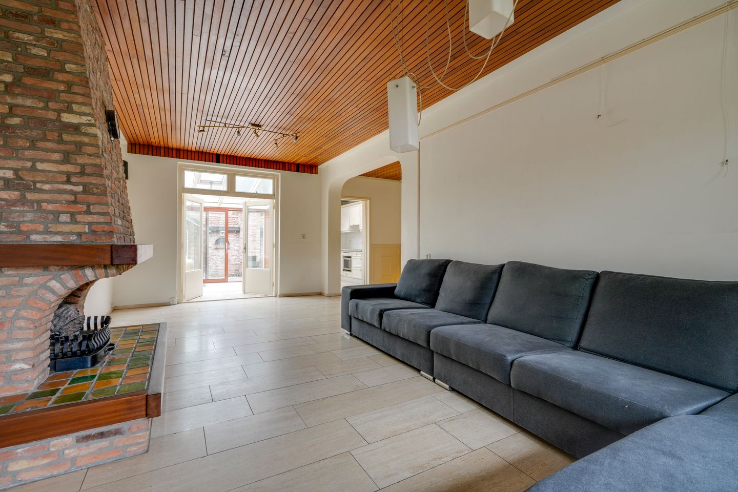 Foto 14 van Aakplein 10