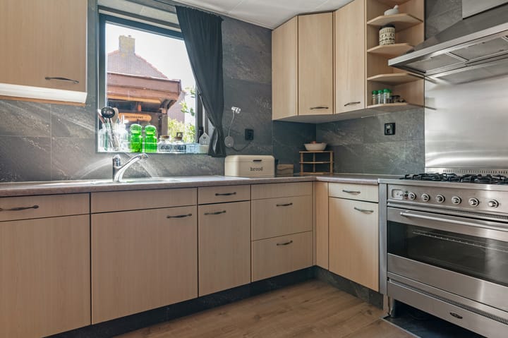 Foto 18 van Bloemstraat 7