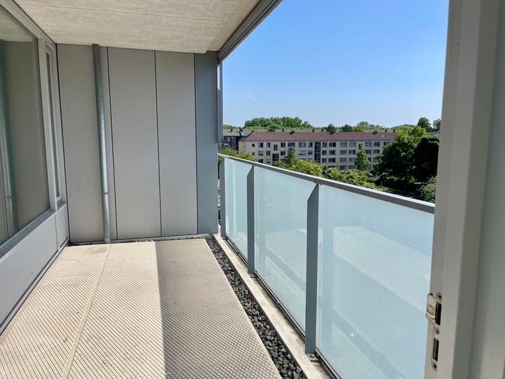 Photo 5 of Klaroenstraat 69