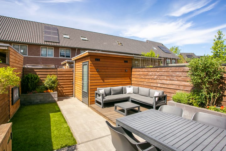 Foto 26 van Burt Bacharachstraat 121