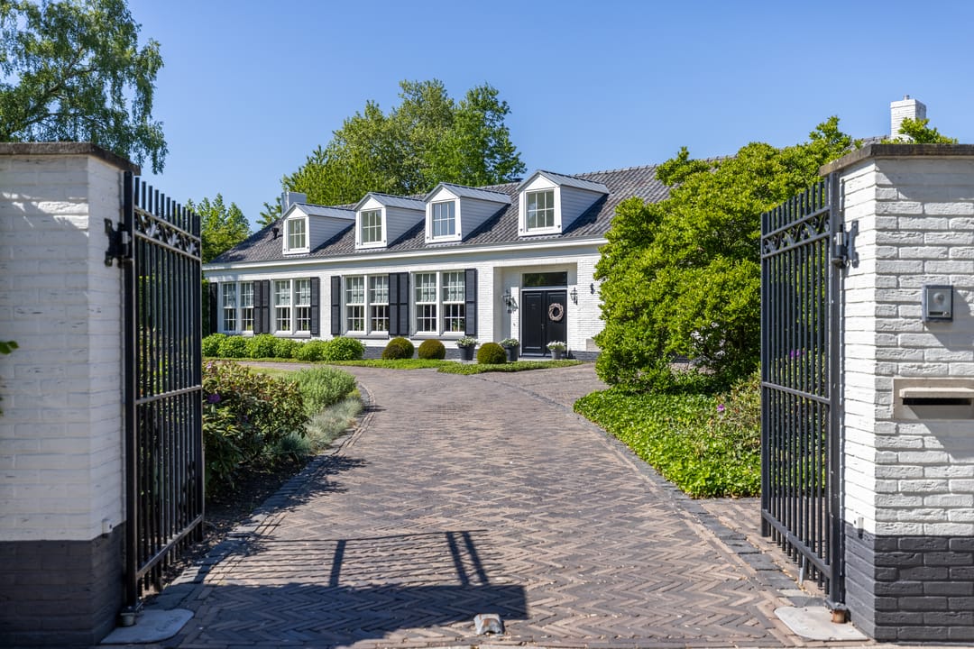 Photo 1 of Grotestraat 60