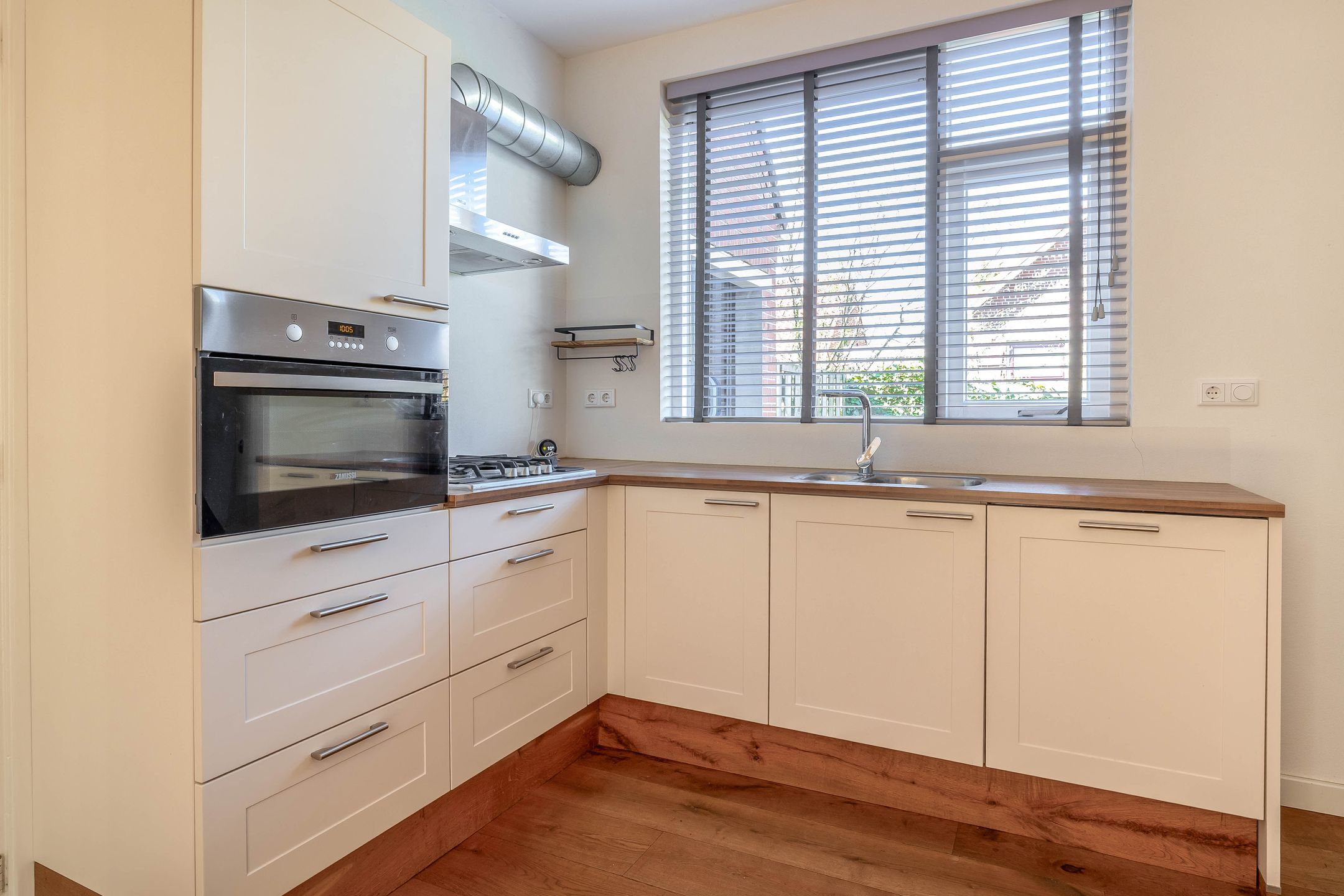 Photo 15 of Wijkstraat 13