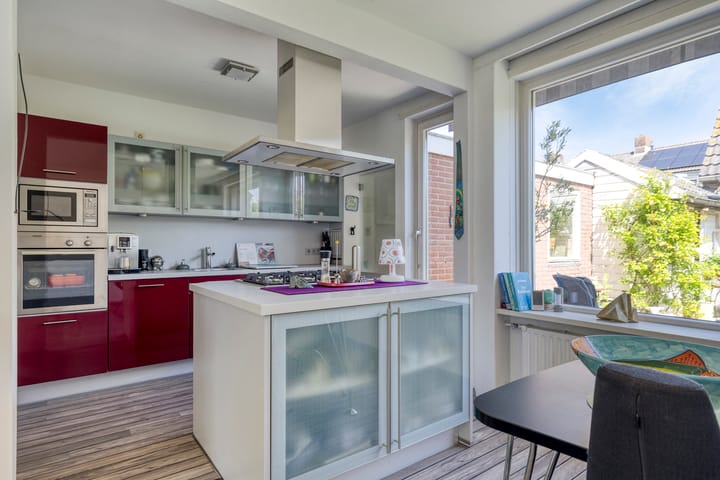 Foto 10 van J.W. Schuurmanstraat 55