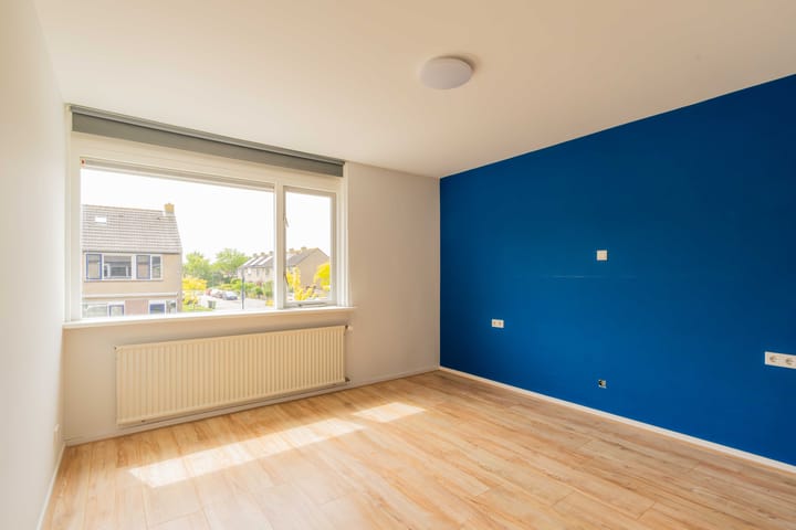 Photo 11 of Deurloostraat 2