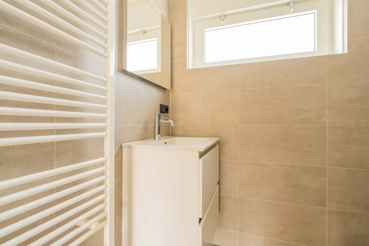 Photo 17 of Deurloostraat 2