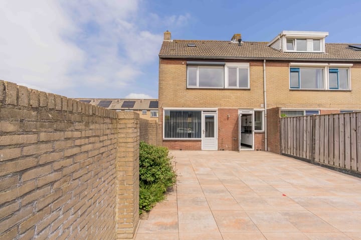 Photo 22 of Deurloostraat 2