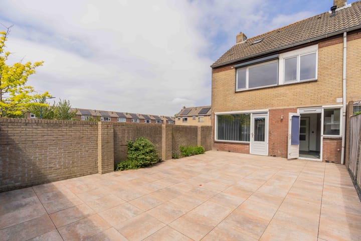 Photo 24 of Deurloostraat 2