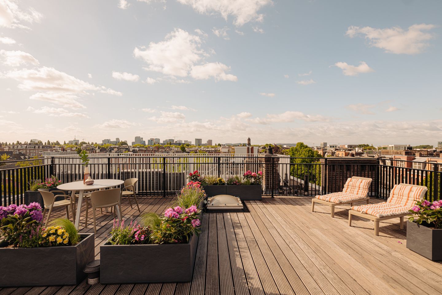 Foto 7 van Madame Pyrmont