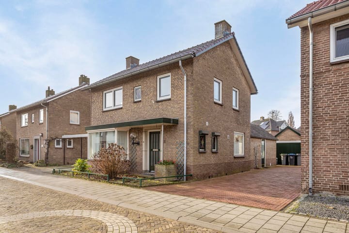 Foto 2 van Leeuwebekstraat 11