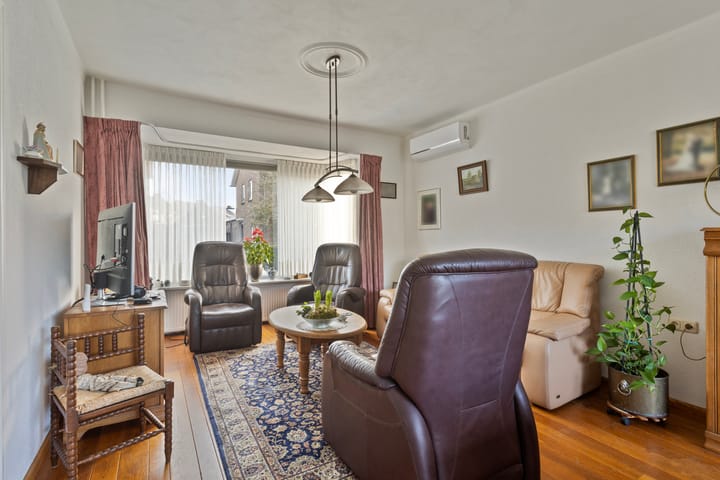 Foto 6 van Leeuwebekstraat 11