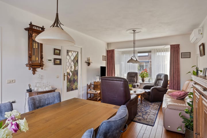 Foto 8 van Leeuwebekstraat 11