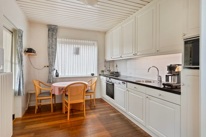 Foto 10 van Leeuwebekstraat 11