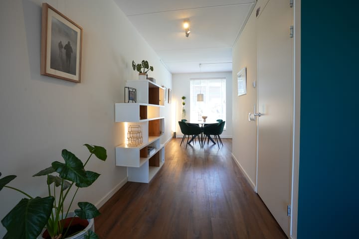 Photo 6 of Van Cosselaerstraat 47