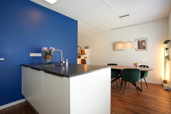 Photo 9 of Van Cosselaerstraat 47