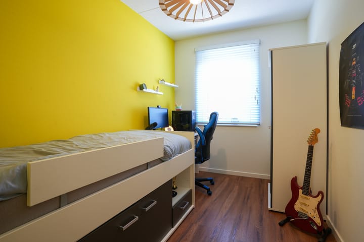 Photo 17 of Van Cosselaerstraat 47