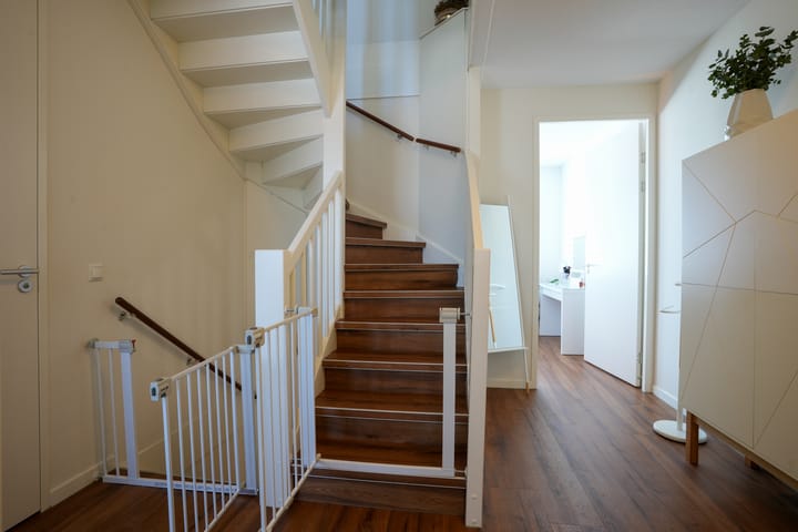 Photo 20 of Van Cosselaerstraat 47