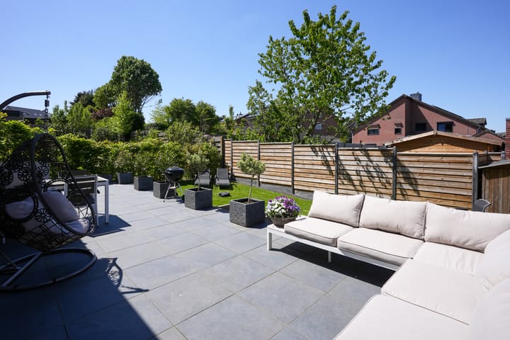 Photo 25 of Van Cosselaerstraat 47