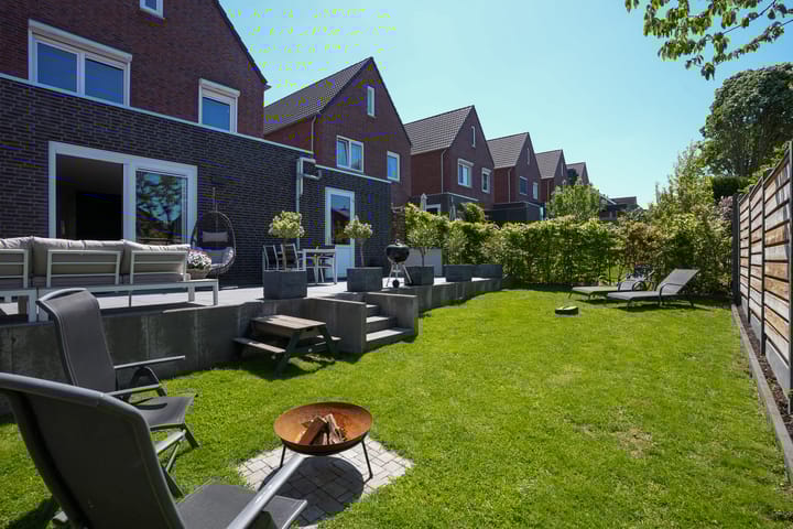 Photo 27 of Van Cosselaerstraat 47