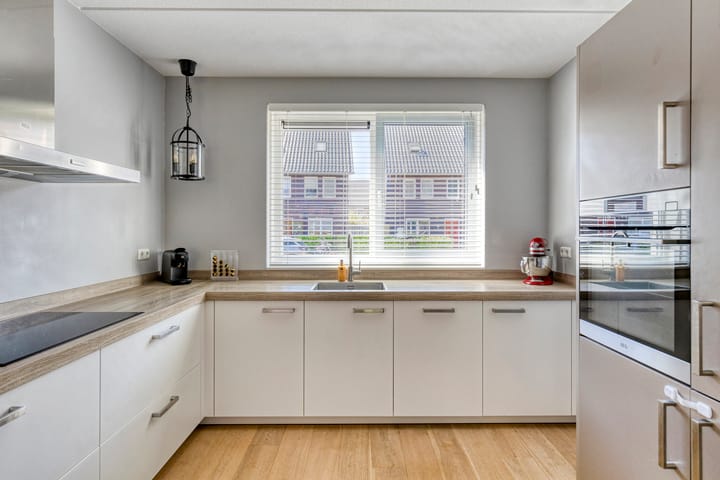 Foto 8 van Agatha Christiestraat 1