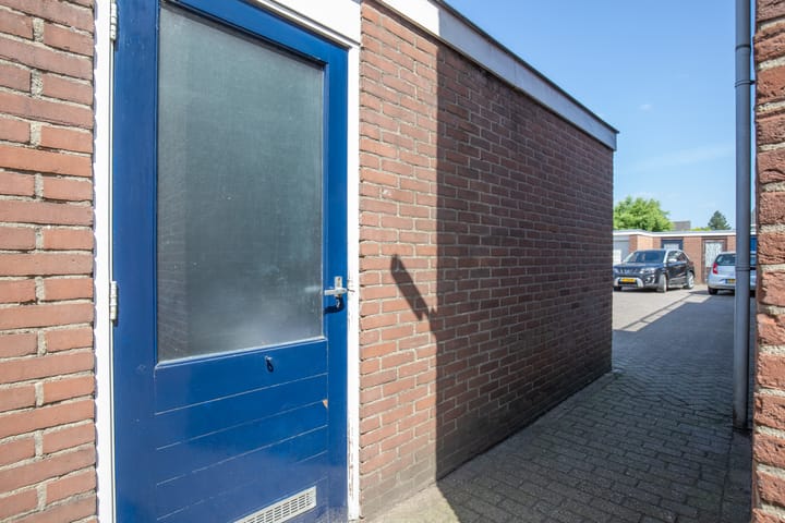 Foto 18 van Voorstraat 42-A