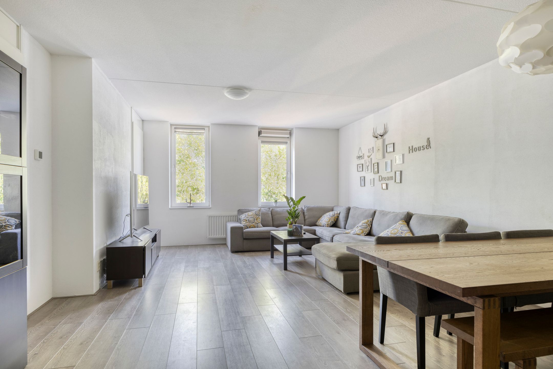 Foto 3 van Hoofdweg 852-H