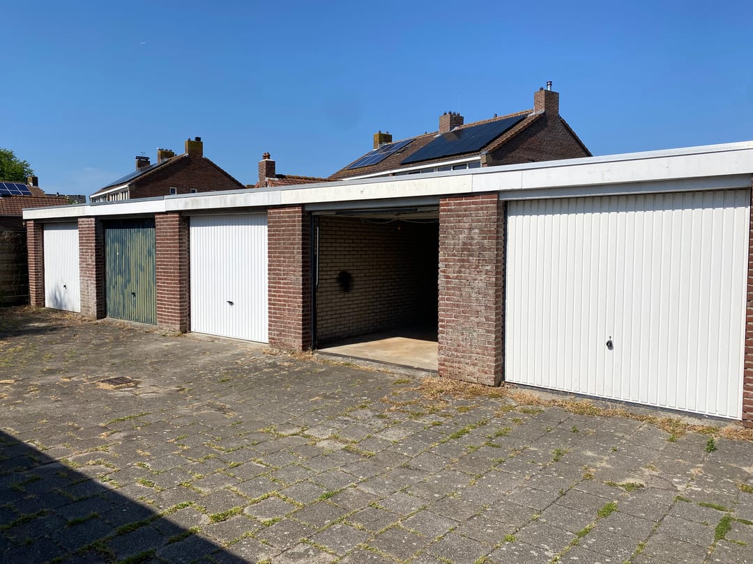 Foto 1 van Bosjeslaan garage