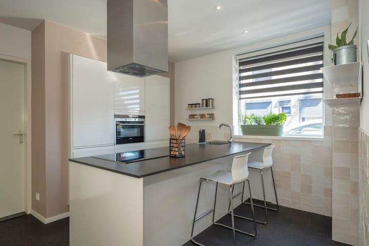 Photo 15 of Meidoornstraat 19