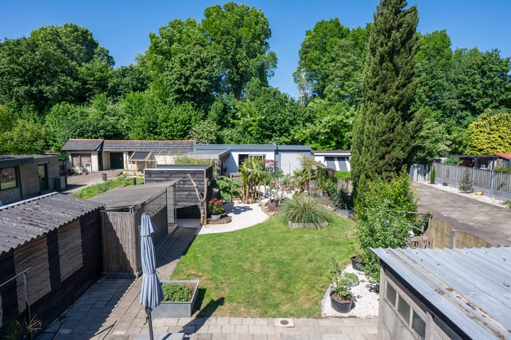 Photo 31 of Meidoornstraat 19