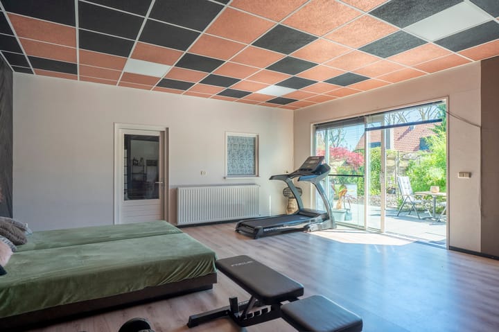 Photo 34 of Meidoornstraat 19