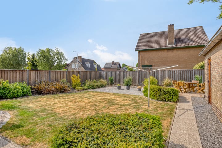 Photo 19 of Jacintastraat 14